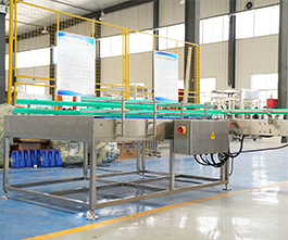 潤(rùn)滑油灌裝機(jī)上桶平臺(tái)，自動(dòng)供瓶機(jī)客戶現(xiàn)場(chǎng)視頻